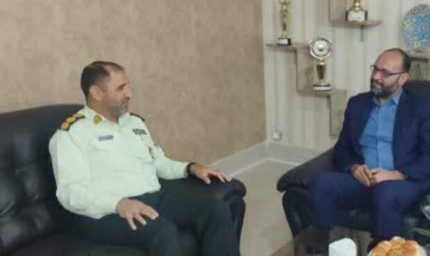 دیدار مسئول اداره تعاون روستایی و فرمانده انتظامی آرادان دیدار مسئول اداره تعاون روستایی و فرمانده انتظامی آرادان