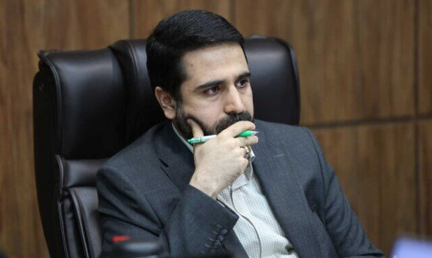 آقامیری: در فضای مجازی تابع قوانین دیگر کشورها نباشیم