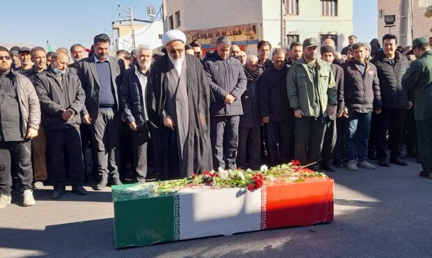 بازگشت فرزند خلف آرادان با مدال شهادت بازگشت فرزند خلف آرادان با مدال شهادت