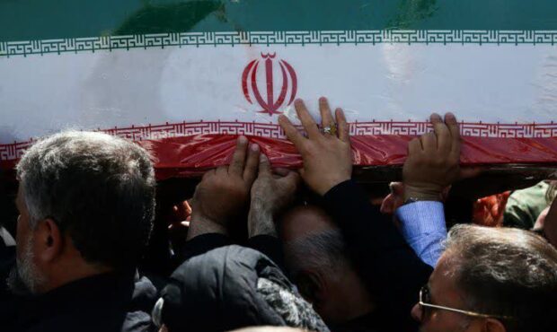وداع باشکوه شاهرود با پیکر شهید مسلمی؛ تشییع تا حرم رضوی وداع باشکوه شاهرود با پیکر شهید مسلمی؛ تشییع تا حرم رضوی
