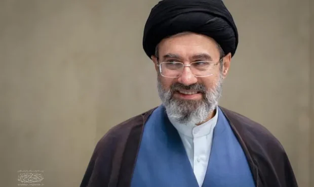 رهبر معظم انقلاب: خود را به سلاح علم، ایمان و تهذیب نفس مجهز کنید/تا رسیدن به قلّههای پیشرفت همعهدیم + فیلم رهبر معظم انقلاب: خود را به سلاح علم، ایمان و تهذیب نفس مجهز کنید/تا رسیدن به قلّههای پیشرفت همعهدیم + فیلم